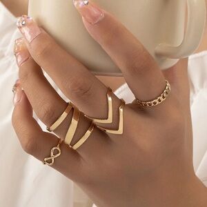 Gold Midi 4pc Infinity Ring Set